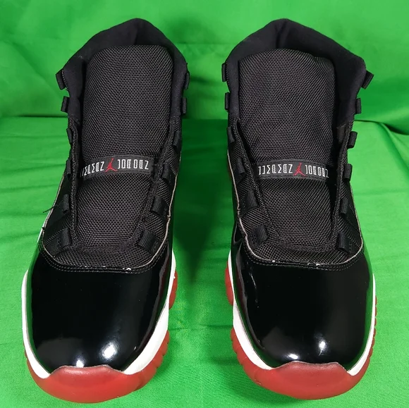 Nike Air Jordan Bred 11 Retro Size 10.5 Mens 378037-061 - Picture 5 of 10